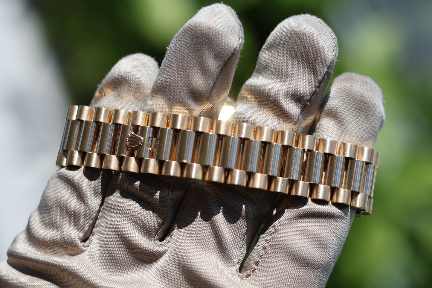 Rolex Day-Date 40 228238 Champagne Index Dial