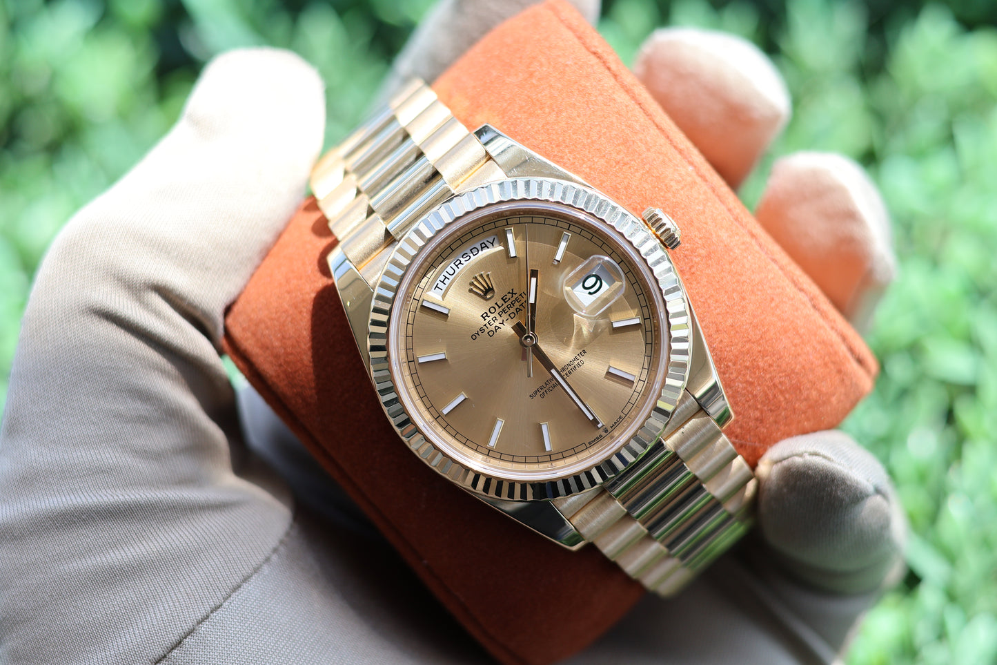 Rolex Day-Date 40 228238 Champagne Index Dial