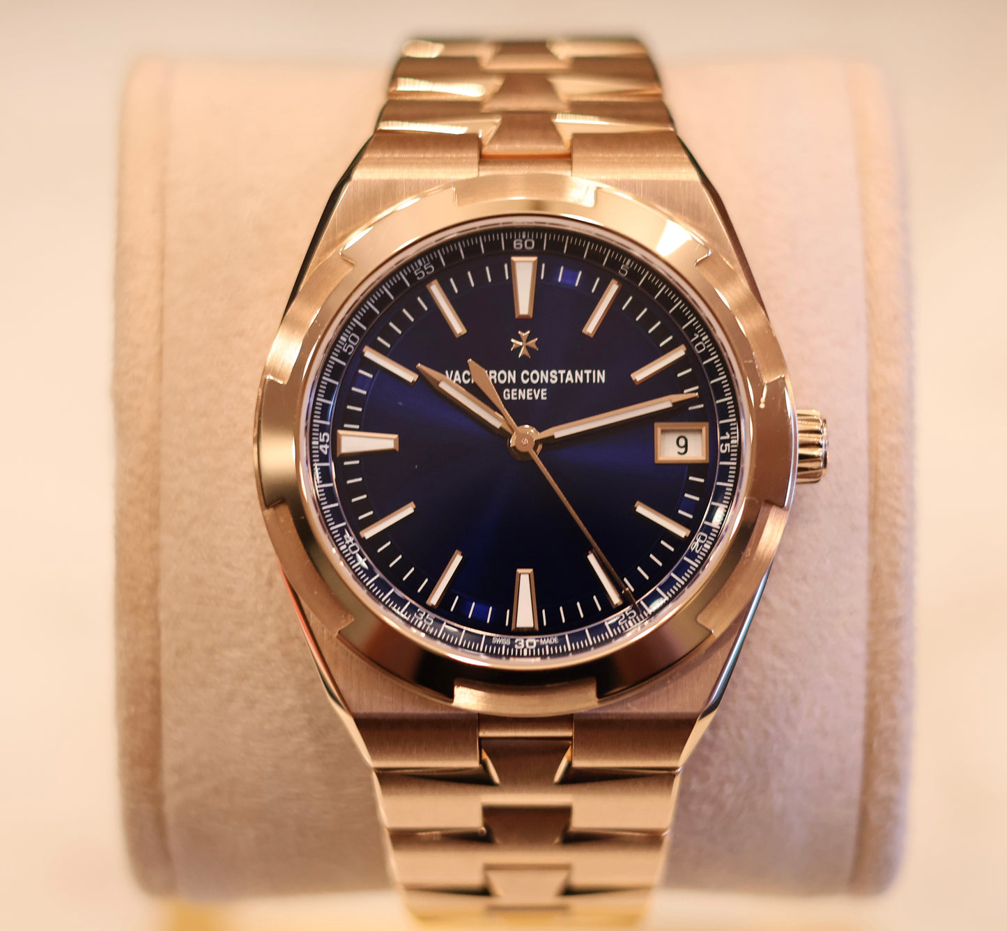 Vacheron Constantin Overseas 4520V/ 210R Rose Gold Blue Dial