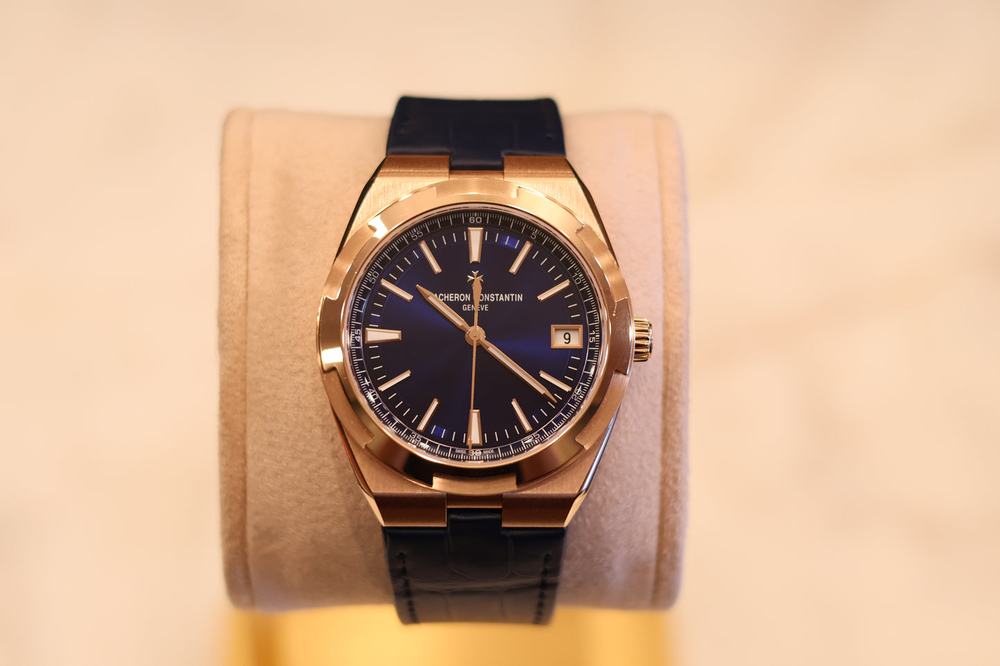 Vacheron Constantin Overseas 4520V/ 210R Rose Gold Blue Dial