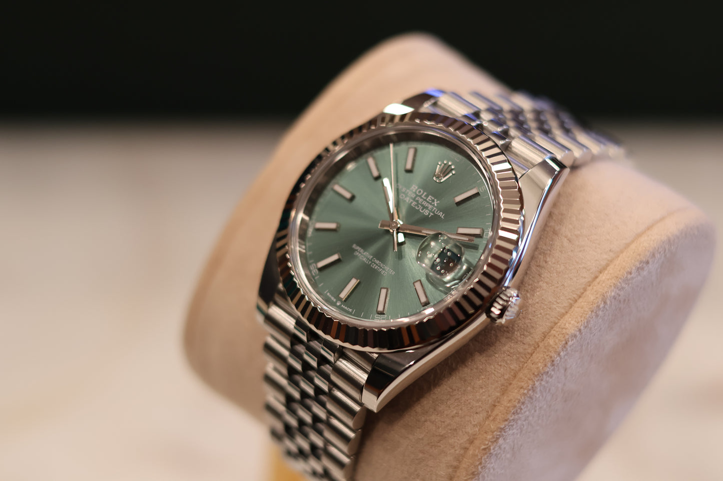 Rolex Datejust 41 Mint Green Jubilee bracelet fluted bezel 126334
