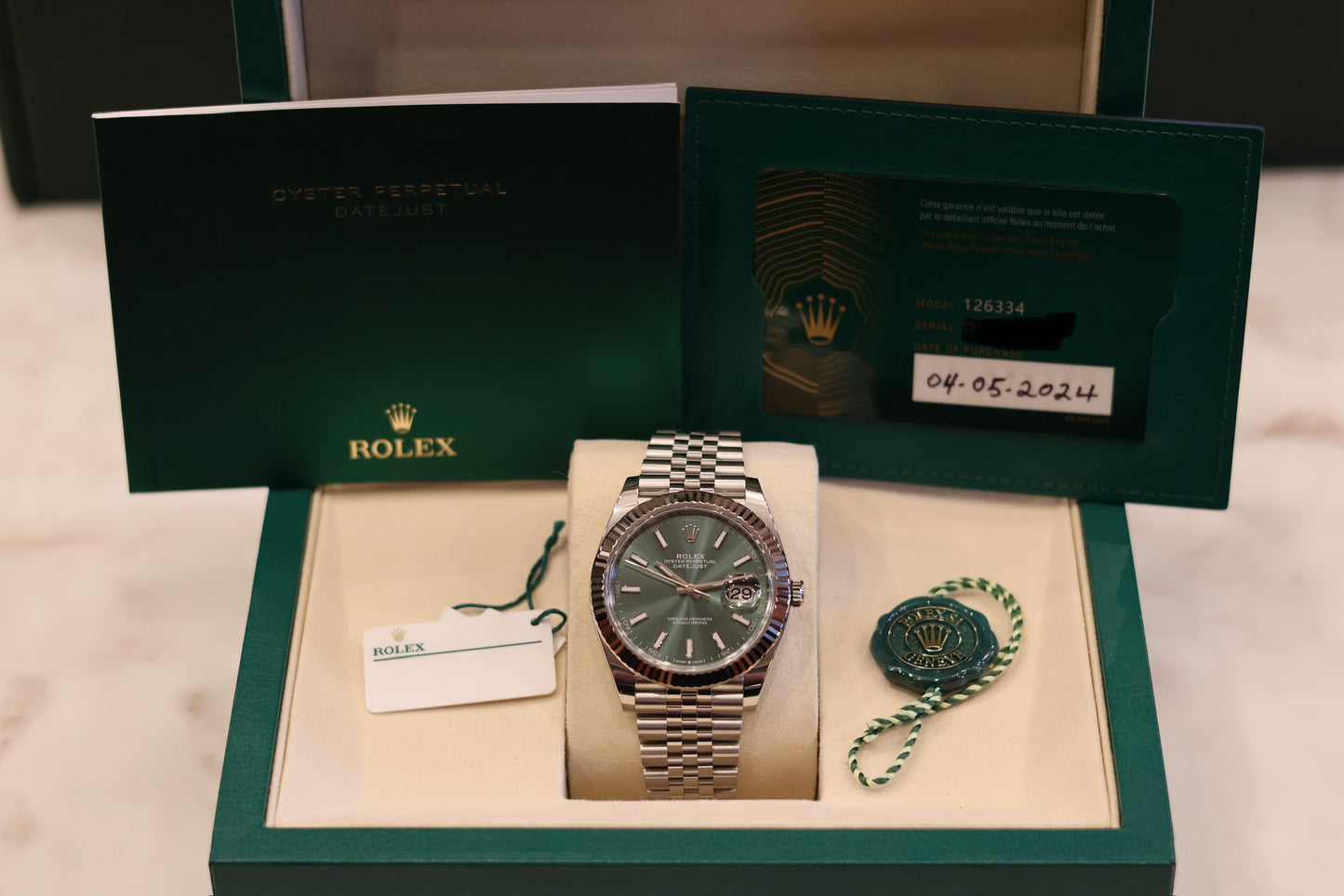 Rolex Datejust 41 Mint Green Jubilee bracelet fluted bezel 126334