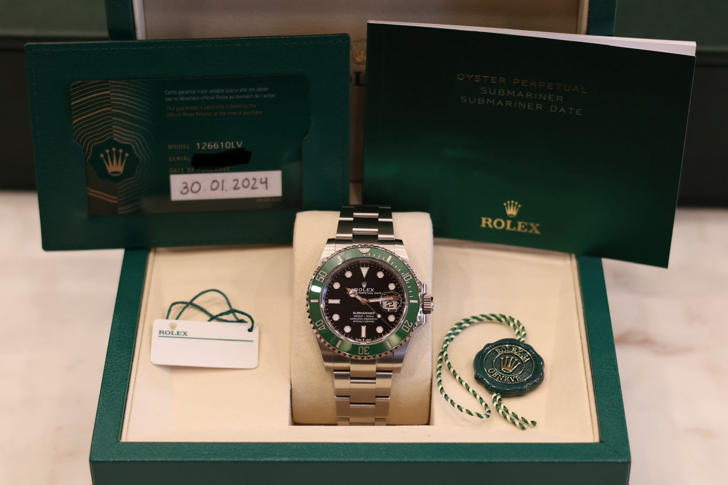 Rolex Submariner Date 41 "Starbucks" 126610LV