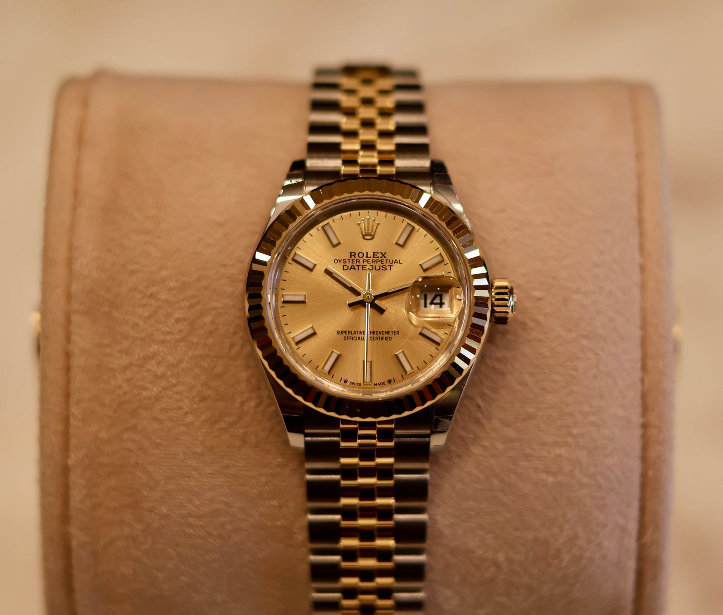 Rolex Ladies Datejust 28 Champagne Dial Jubilee bracelet - Unworn