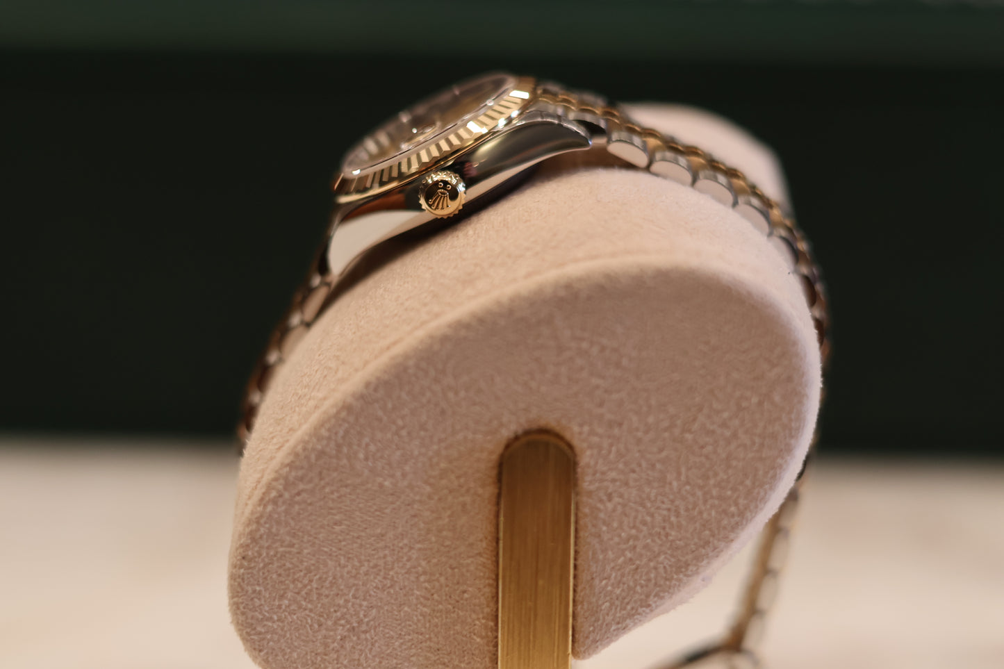 Rolex Ladies Datejust 28 Champagne Dial Jubilee bracelet - Unworn
