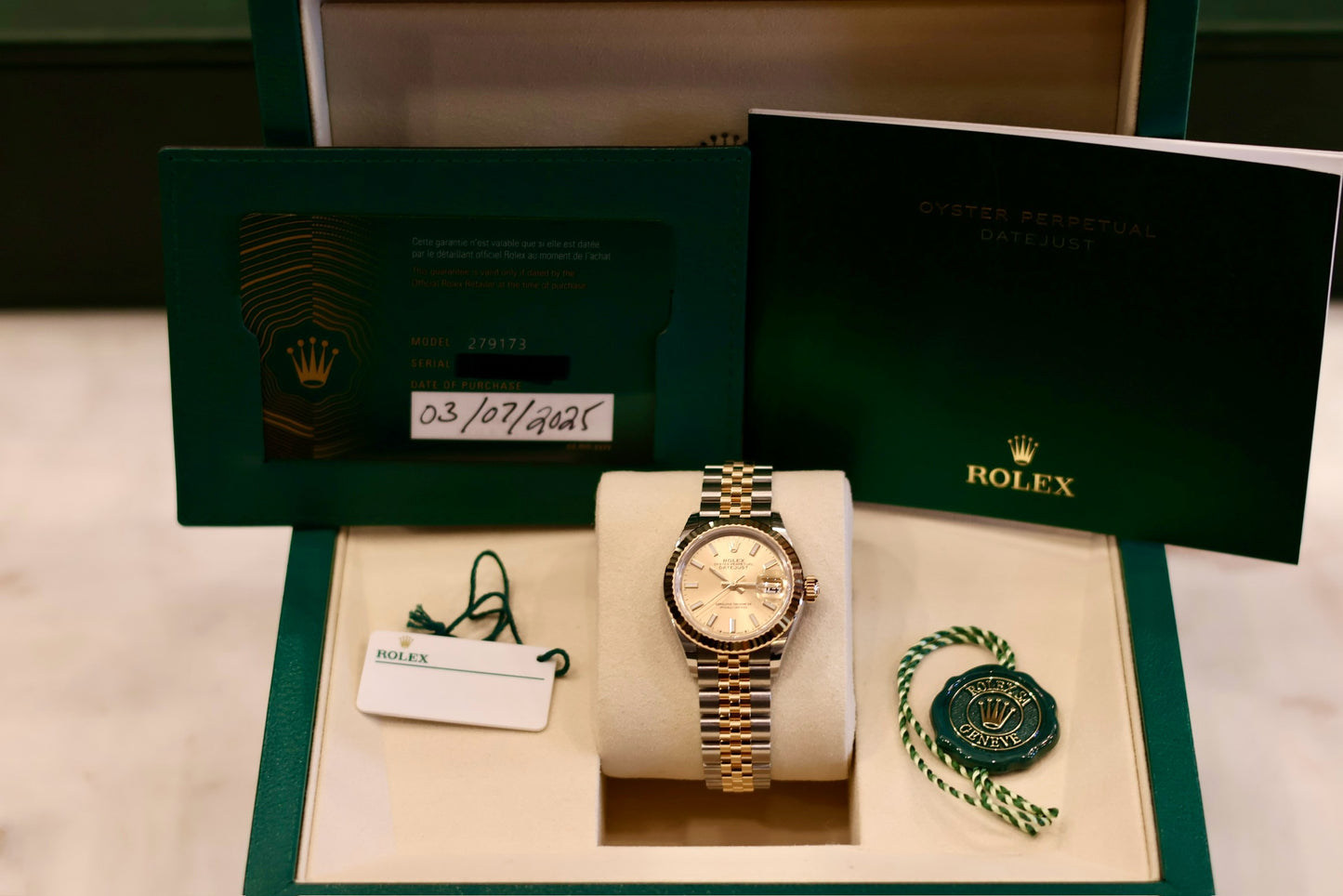 Rolex Ladies Datejust 28 Champagne Dial Jubilee bracelet - Unworn