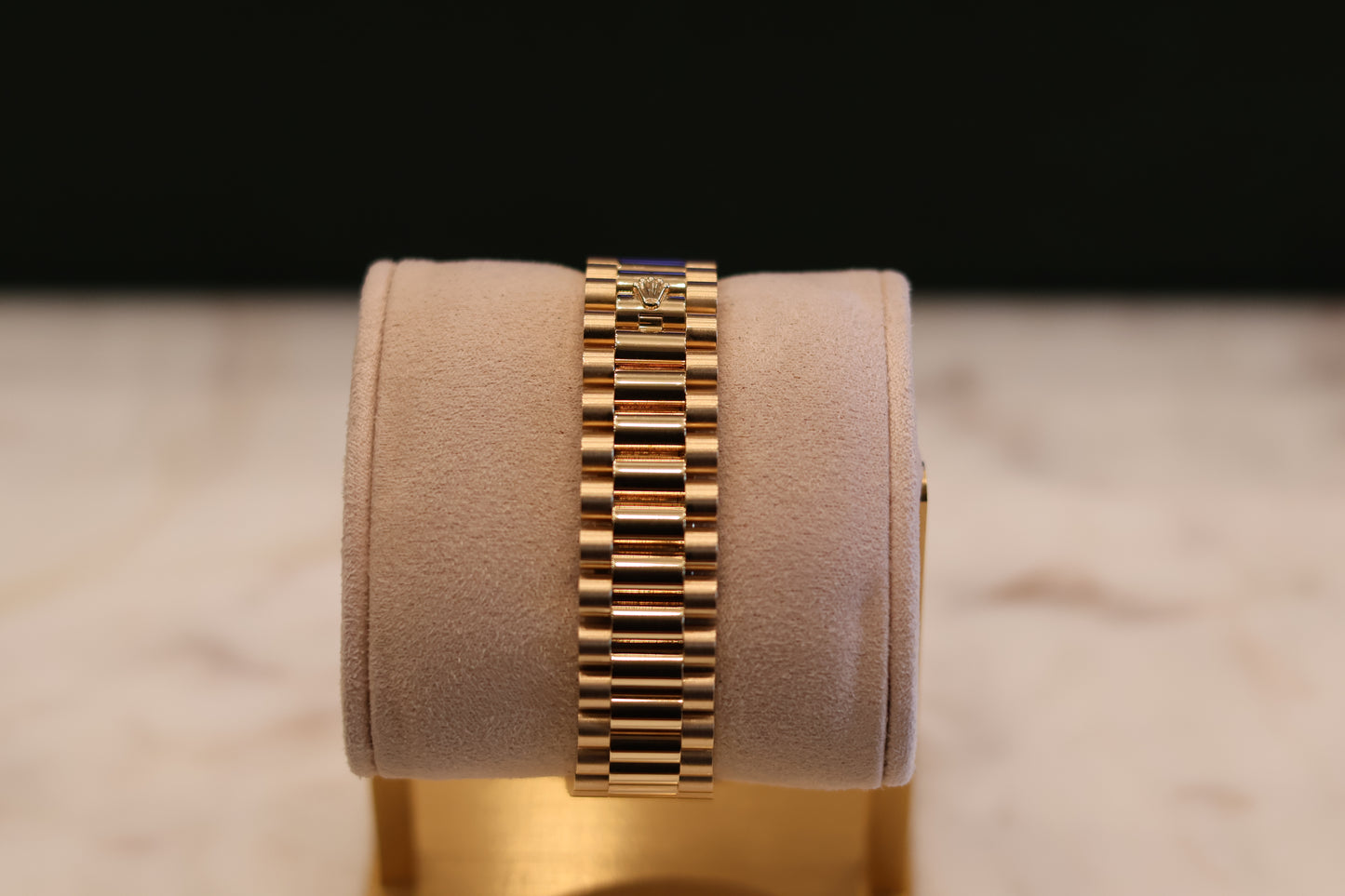 Rolex Day-Date 40 Yellow Gold white Dial 228238