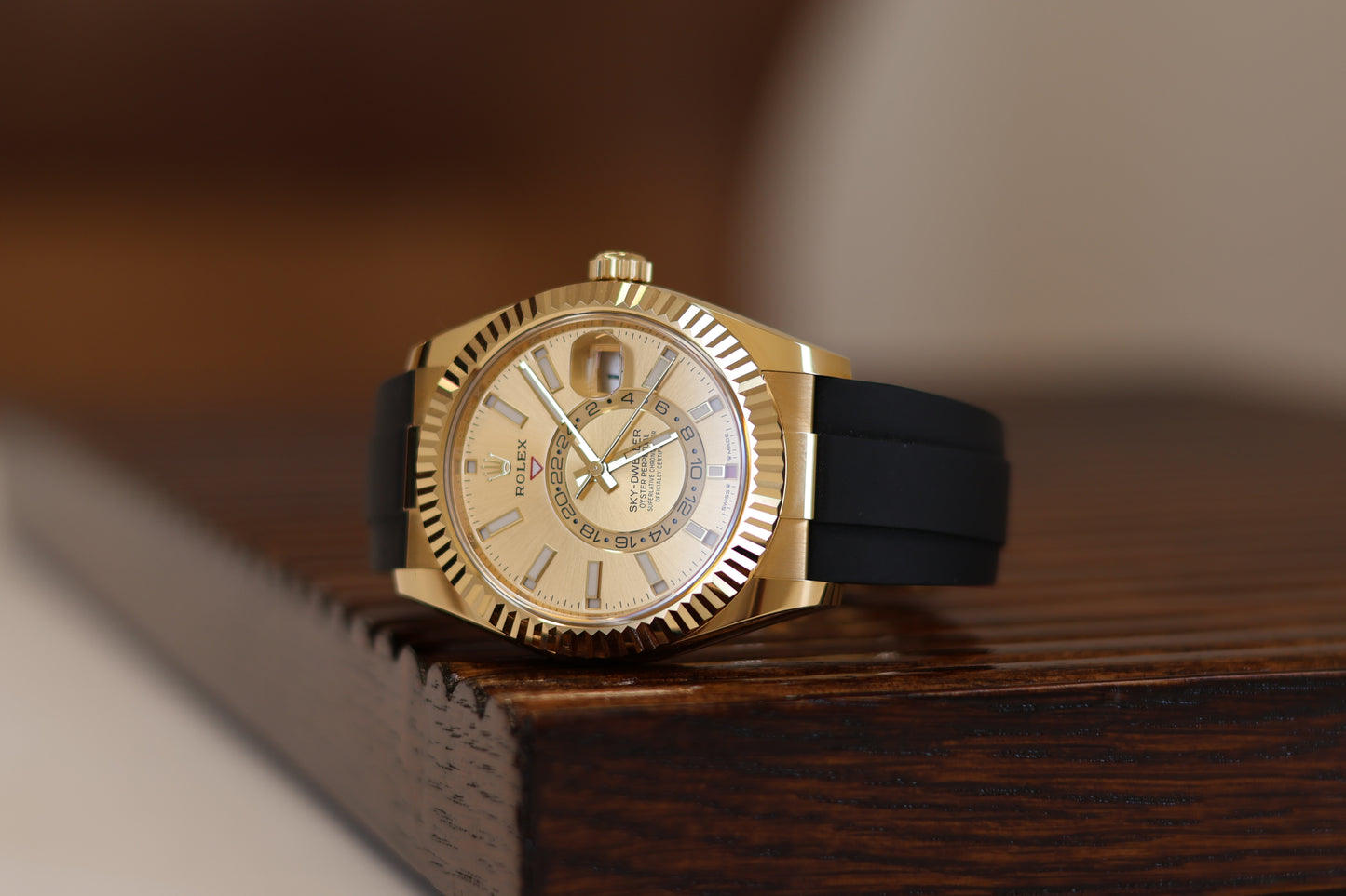 Rolex Sky Dweller Oysterflex Yellow Gold Champagne Index 336238