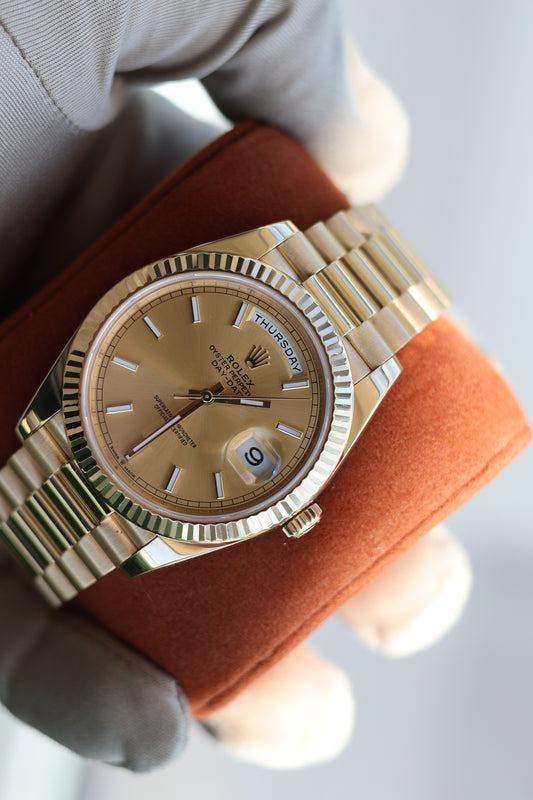 Rolex Day-Date 40 228238 Champagne Index Dial