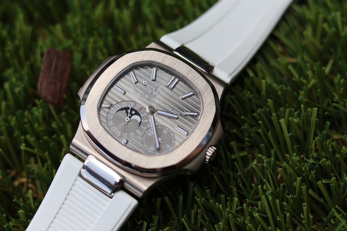 Patek Philippe Nautilius 5712G