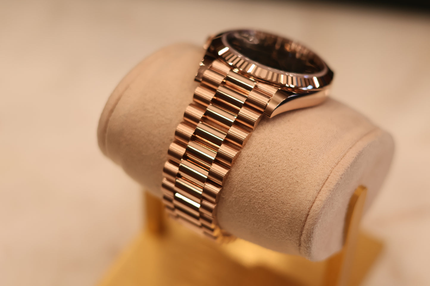 Rolex Day - Date 40 Rose Gold Ombre dial Unworn 228235