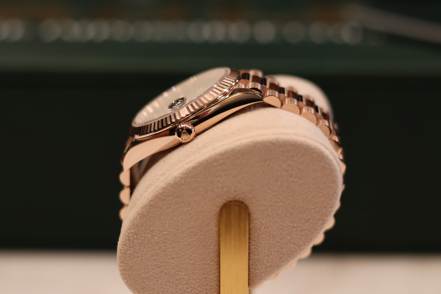 Rolex Day - Date 40 Rose Gold Ombre dial Unworn 228235