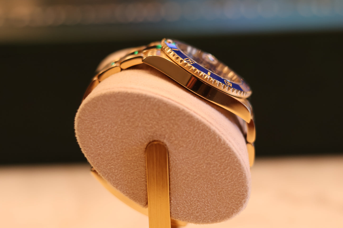 Rolex Submariner Date 40 Flat Blue dial Yellow Gold 116618LB