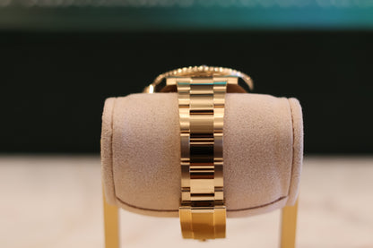 Rolex Submariner Date 40 Flat Blue dial Yellow Gold 116618LB