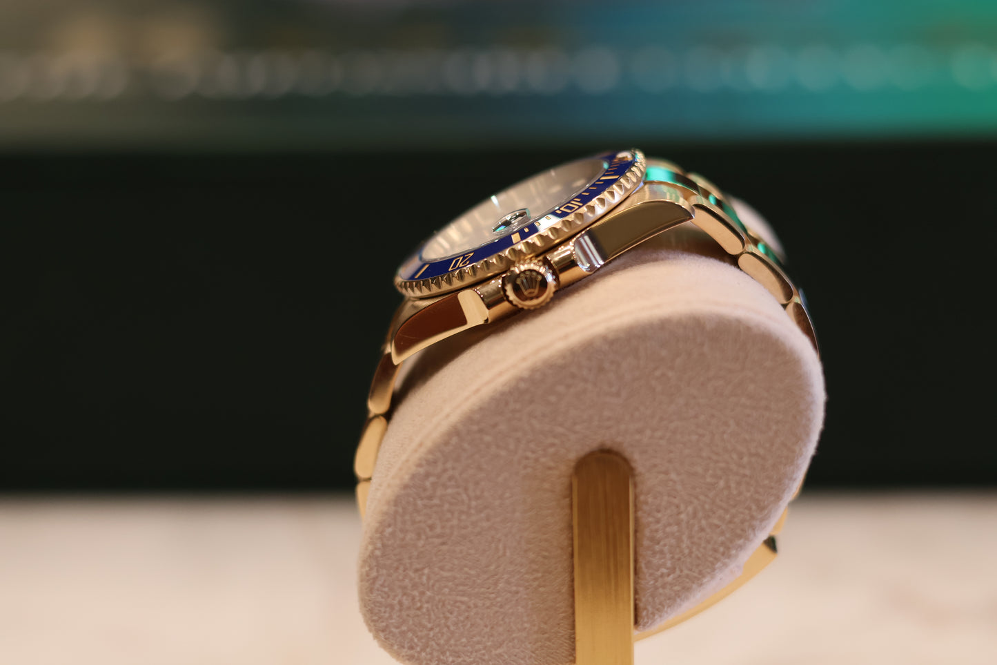 Rolex Submariner Date 40 Flat Blue dial Yellow Gold 116618LB