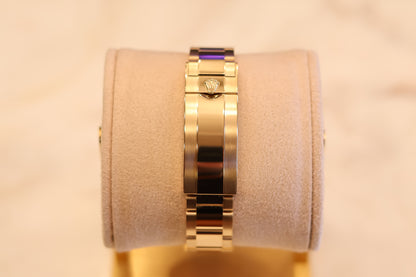 Rolex Submariner Date 40 Flat Blue dial Yellow Gold 116618LB