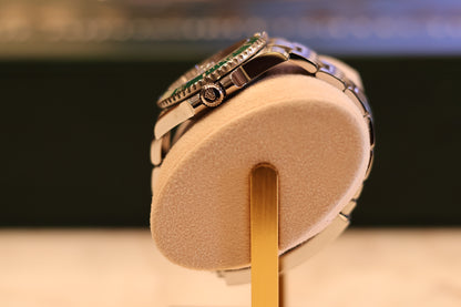 Rolex Submariner Date 40 Hulk 116610LV 2019