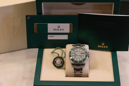 Rolex Submariner Date 40 Hulk 116610LV 2019