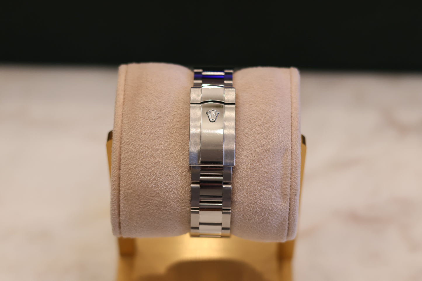 Rolex Datejust 41 Oyster Bracelet Smooth Bezel 126300 Blue Index