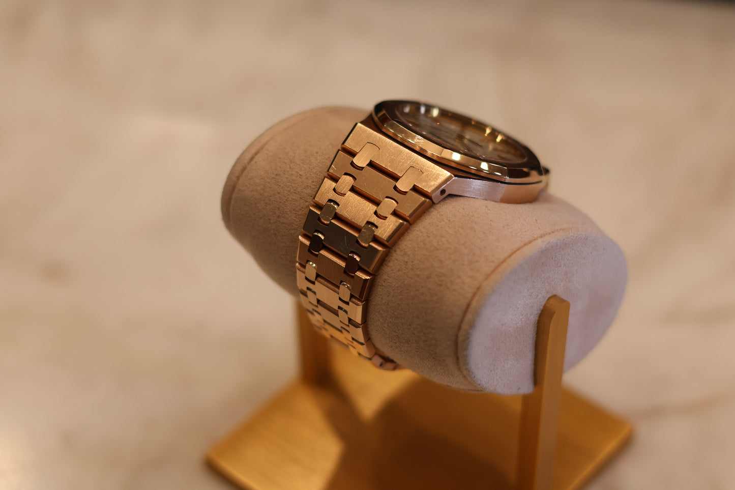 Audemars Piguet Royal Oak 15400OR Rose Gold White Dial