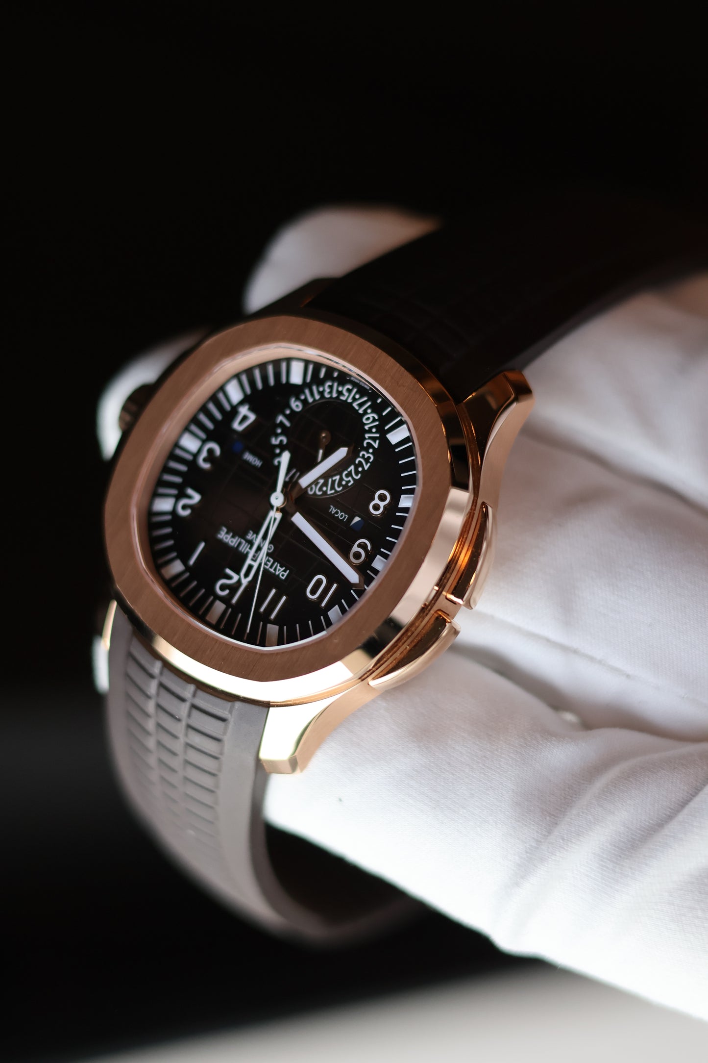 Patek Philippe Aquanaut Travel Time 5164R 2025