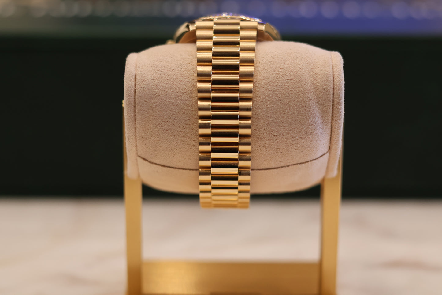 Rolex Day-Date 40 Yellow Gold white Dial 228238