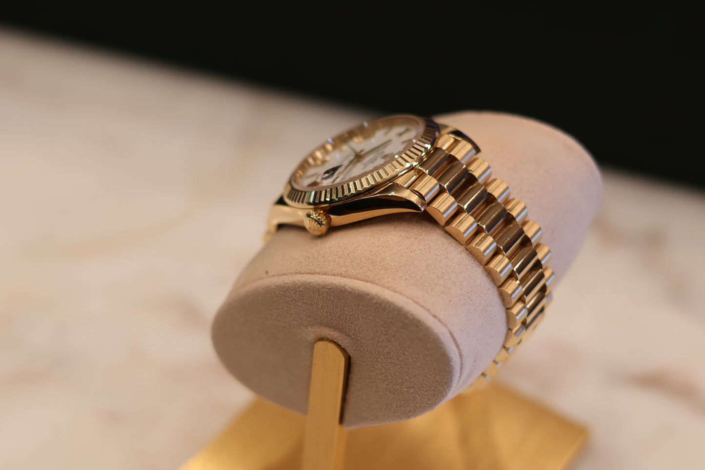 Rolex Day-Date 40 Yellow Gold white Dial 228238