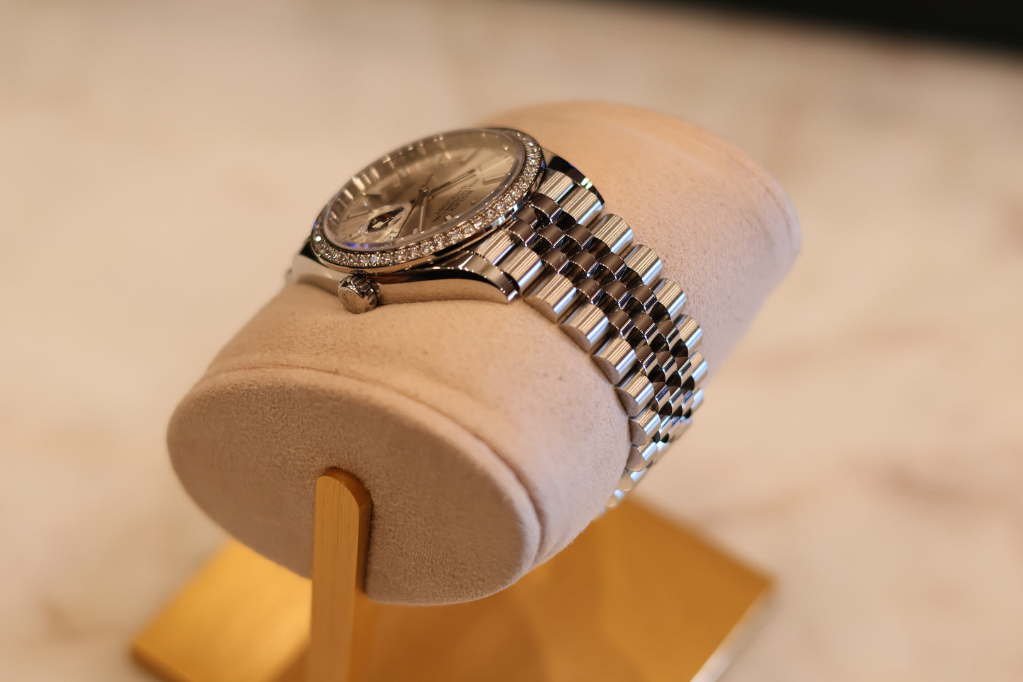 Ladies Rolex Datejust 36 Silver Dial Factory Diamond Bezel 126284RBR