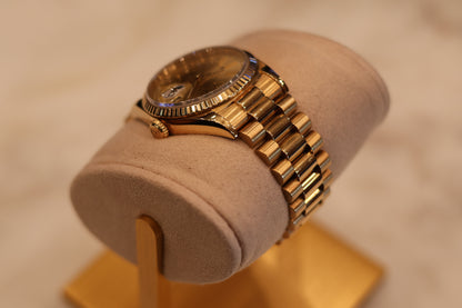 Rolex Day Date 36 Champagne Dial 18238 Watch & Box