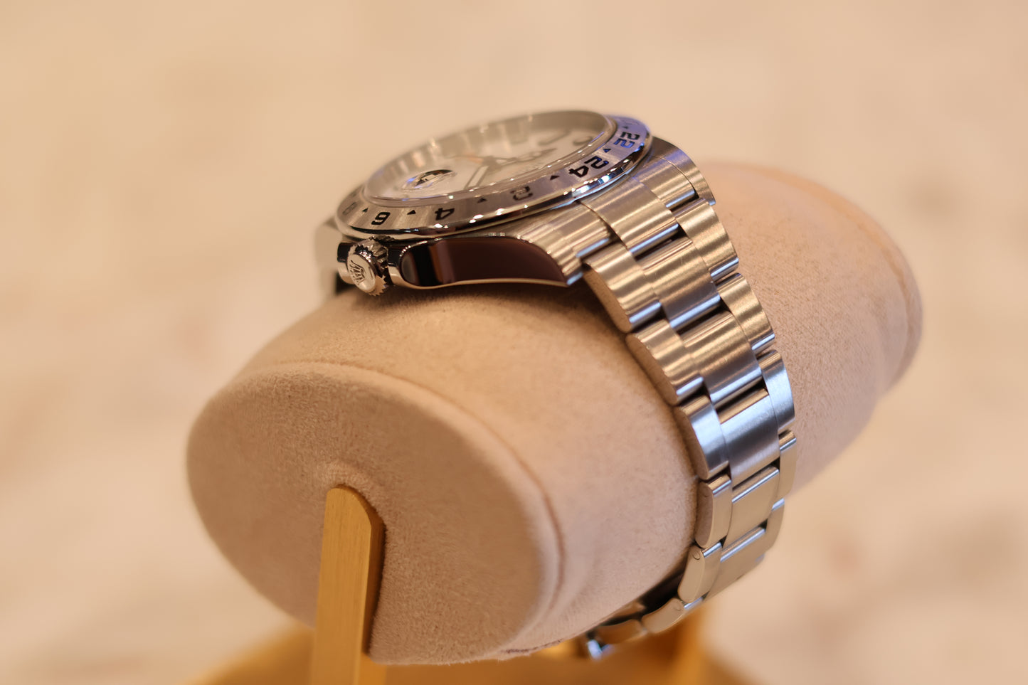 Rolex Explorer II 216570 Polar White