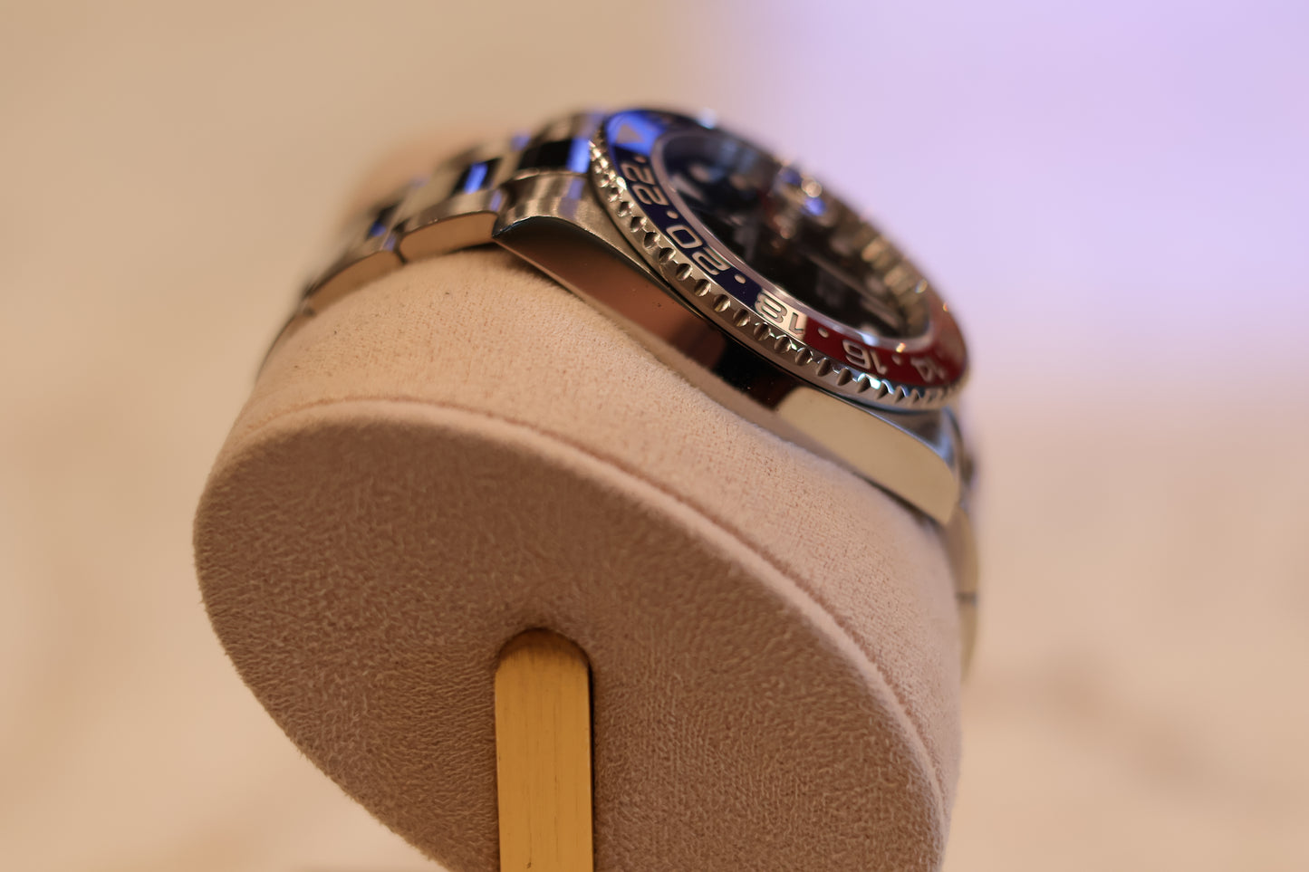 Rolex GMT Master II "Pepsi" Oyster 126710BLRO