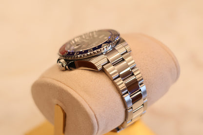 Rolex GMT Master II "Pepsi" Oyster 126710BLRO