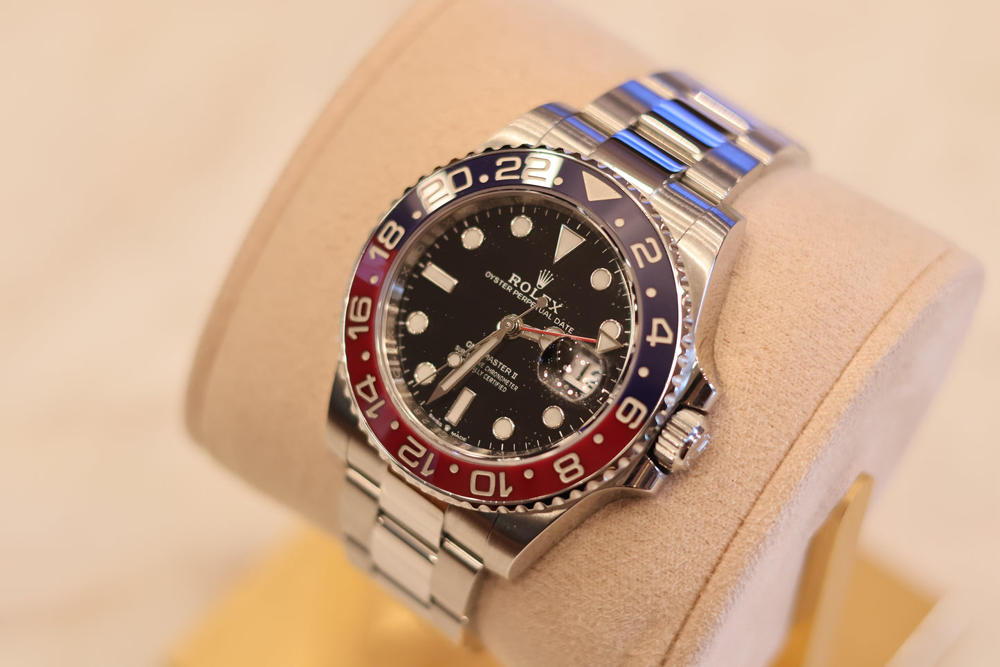 Rolex GMT Master II "Pepsi" Oyster 126710BLRO