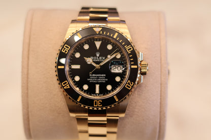 Rolex Subamariner Date 41 Yellow Gold Black dial 126618LN