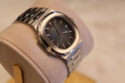 Patek Philippe Nautilus 5711/1A Blue Dial 2016 Full Set