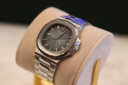 Patek Philippe Nautilus 5711/1A Blue Dial 2016 Full Set
