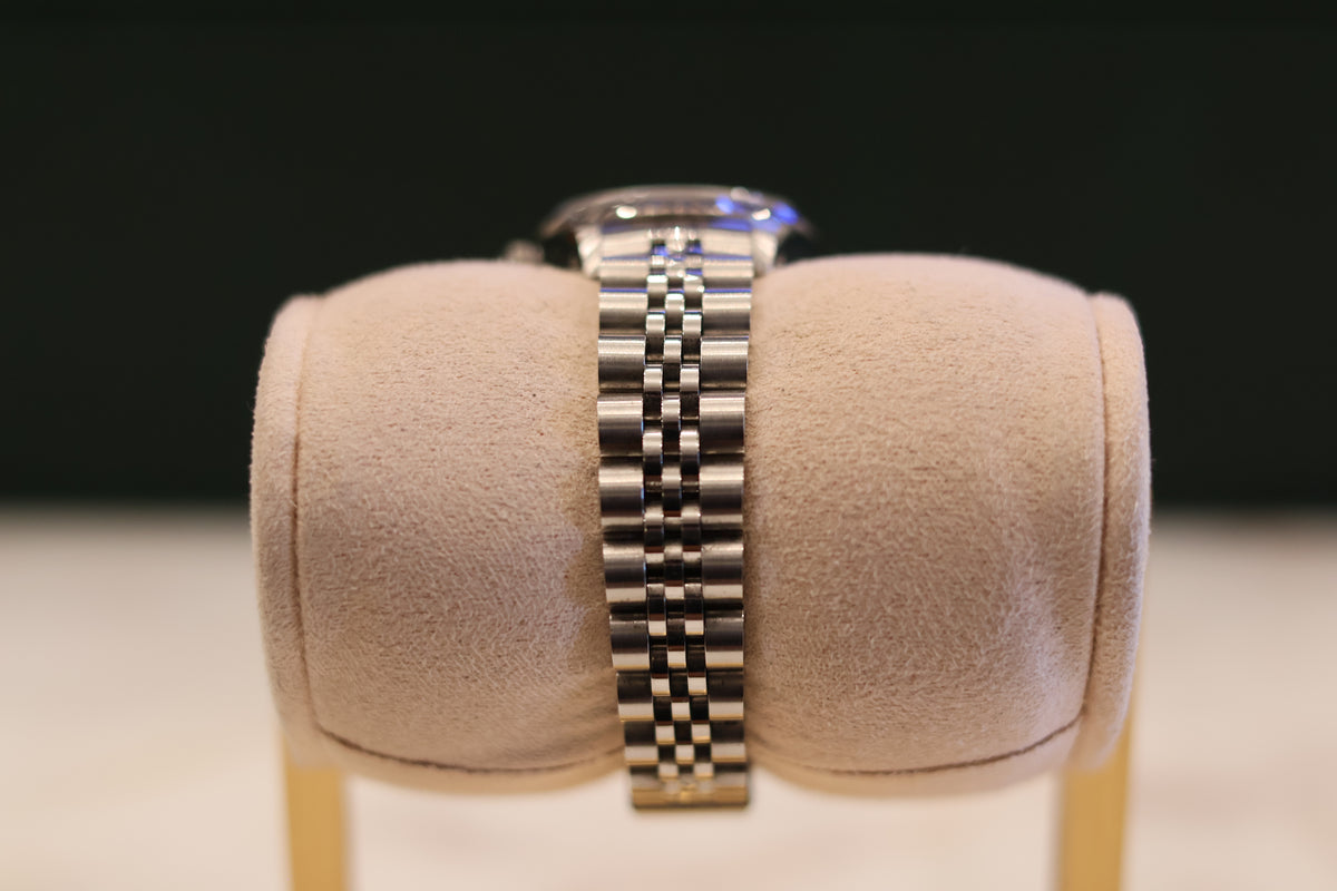 Ladies Rolex Datejust 26mm  Jubilee Silver Dial 69173