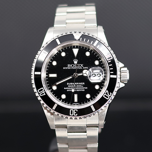 Rolex Submariner Date “Pre-Ceramic” Swiss Only dial 16610 collectors set